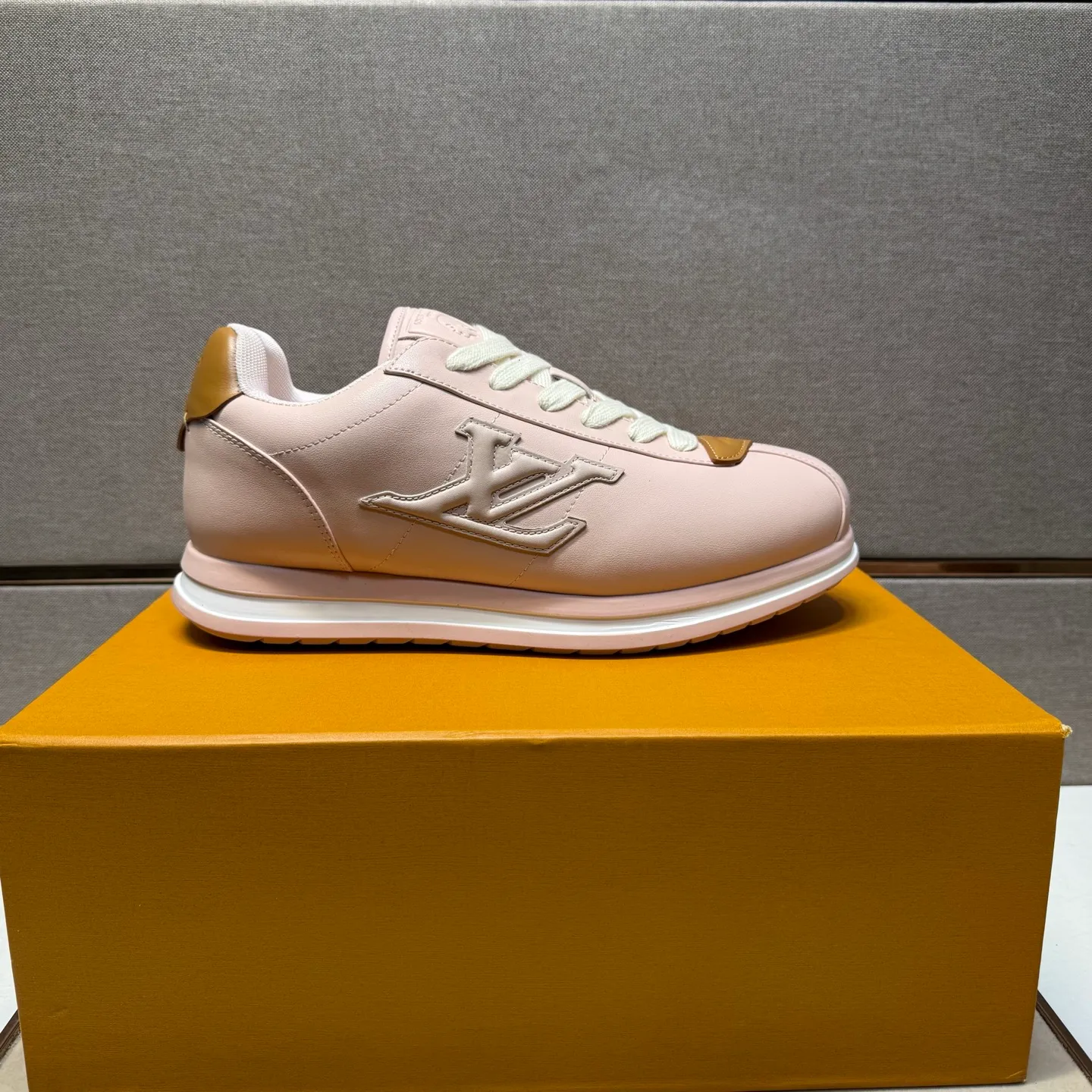 Men's men's shoes 💰pp560 [LV～] Men's casual shoes 2025z cabinet sales simultaneously 🔶Size: 38-44 #️⃣ 🔷5 colors🔜The upper is made of multi-material splicing➕Mesh lining, comfortable and breathable, sole: original comfortable and wear-resistant outsole, ⚠️real thing📱photographed🎬real thing is better📢📢📢